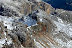 Der Piz Boé der Sella-Gruppe mit den unterkretazischen Puez-Mergeln am Top ist der einzige Dreitausender der norditalienischen Dolomiten. © Thomas Voigt
